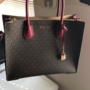 Michael Kors Mercer Tote